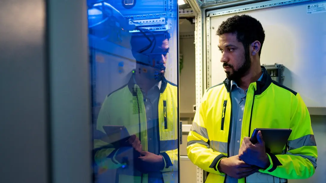 Cooling for telecom shelters