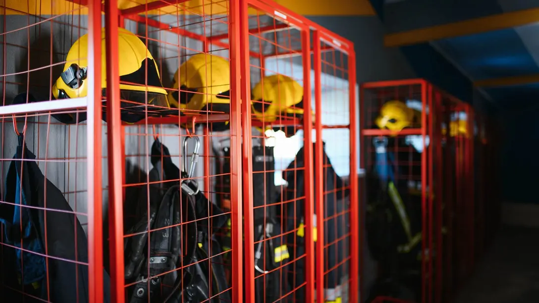Contrôle de l'humidité et séchage pour les casernes de pompiers