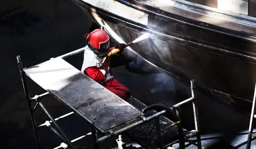 Contrôle de l'humidité et séchage pour les chantiers navals