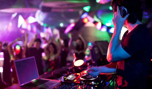 Purification de l'air pour les boîtes de nuit, les discothèques et les casinos