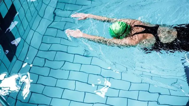 Aperçu Dantherm piscine pour filles