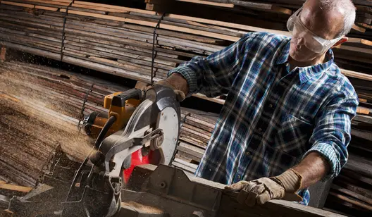 Air cleaning for woodworking and carpentry