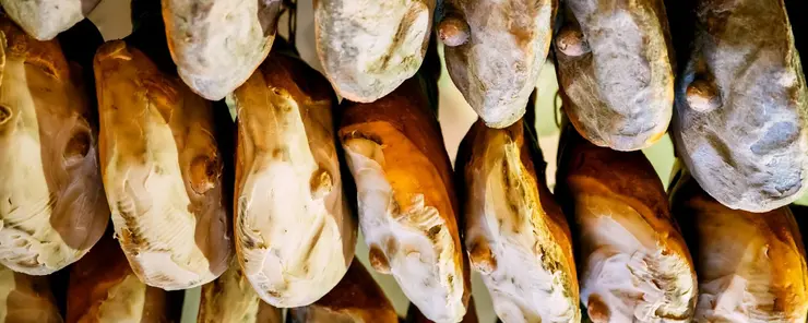 Contrôle de l'humidité et séchage pour les chambres de maturation de jambons et de saucisses