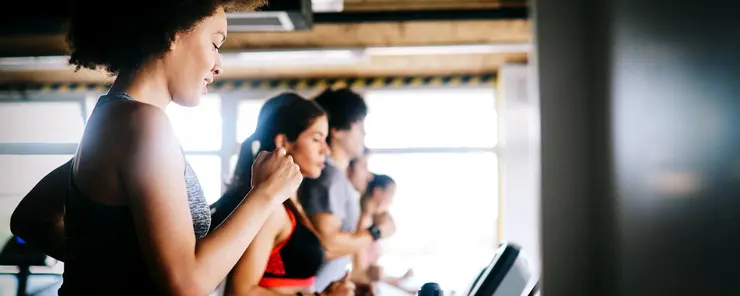 Purification de l'air pour les gymnases, les centres de loisirs et les salles de thérapie