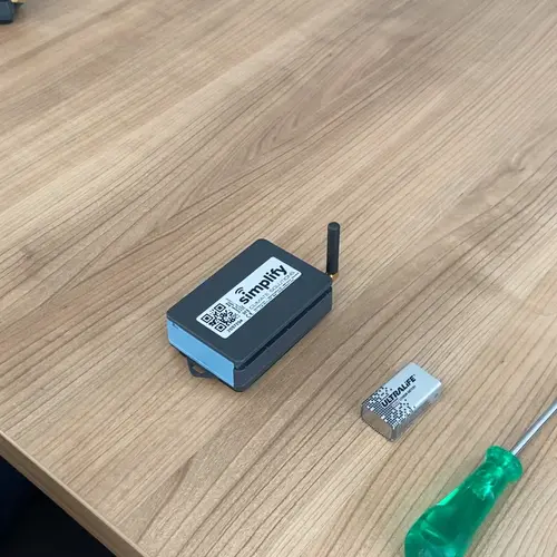 Comment changer la pile dans les Sensor Boxes