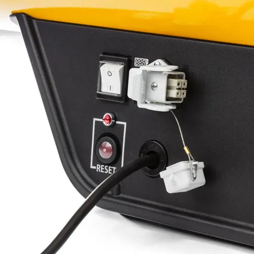 MASTER BLP 33 ET close up2 web